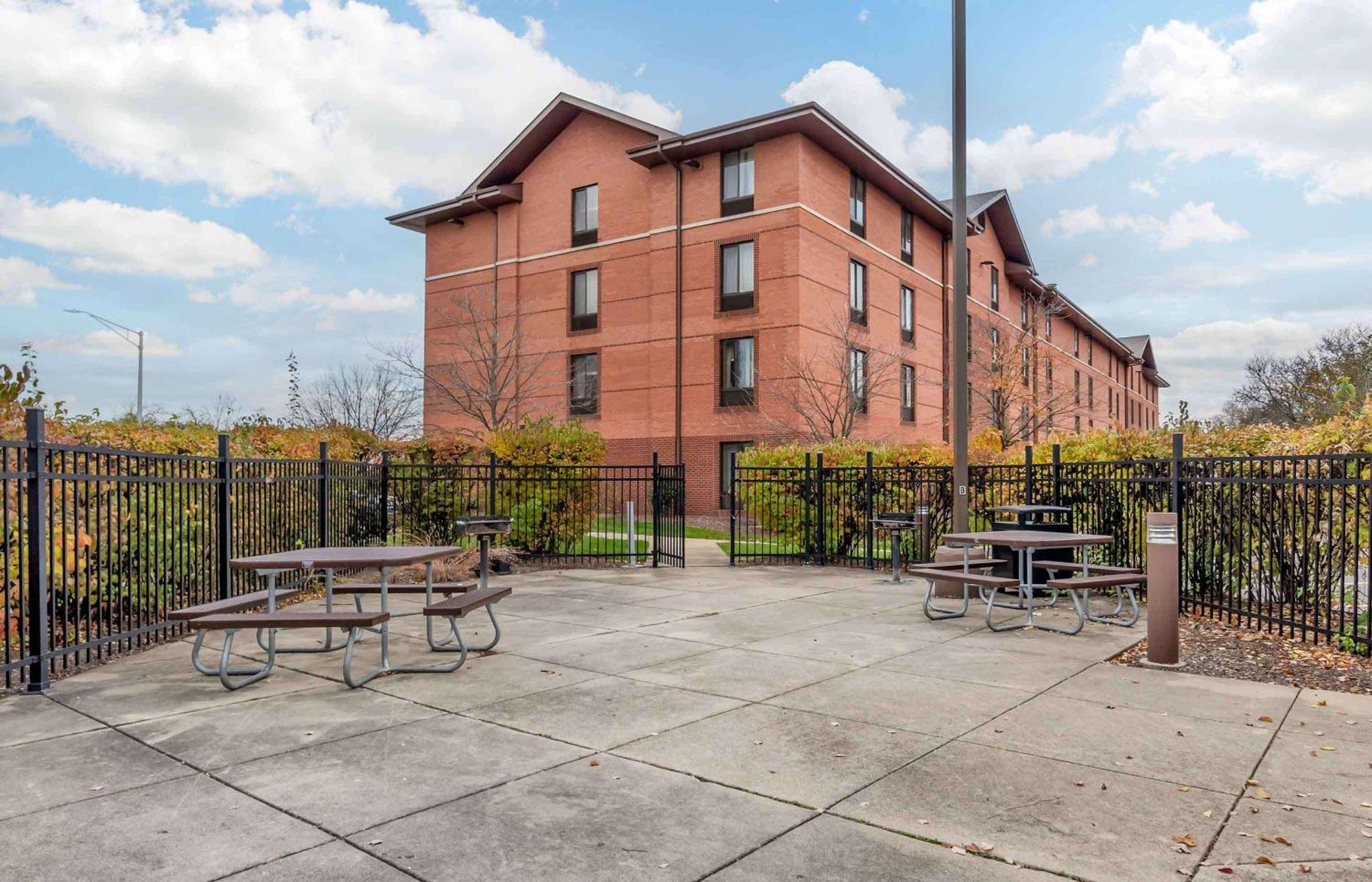 Extended Stay America Suites - Chicago - Lombard - Yorktown Center Zewnętrze zdjęcie